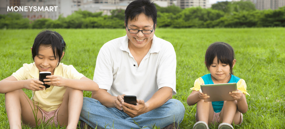 Here’s How Your Family Can Save BIG On Your Mobile Phone Plans and More