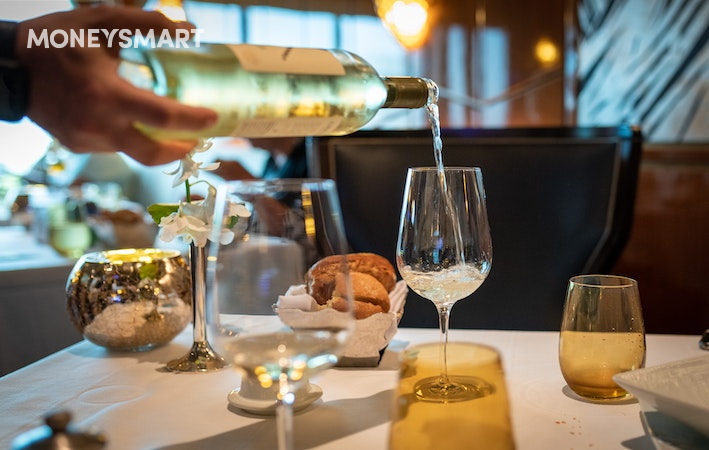 4 Most Common Ways Singaporeans Indulge in Lifestyle Inflation