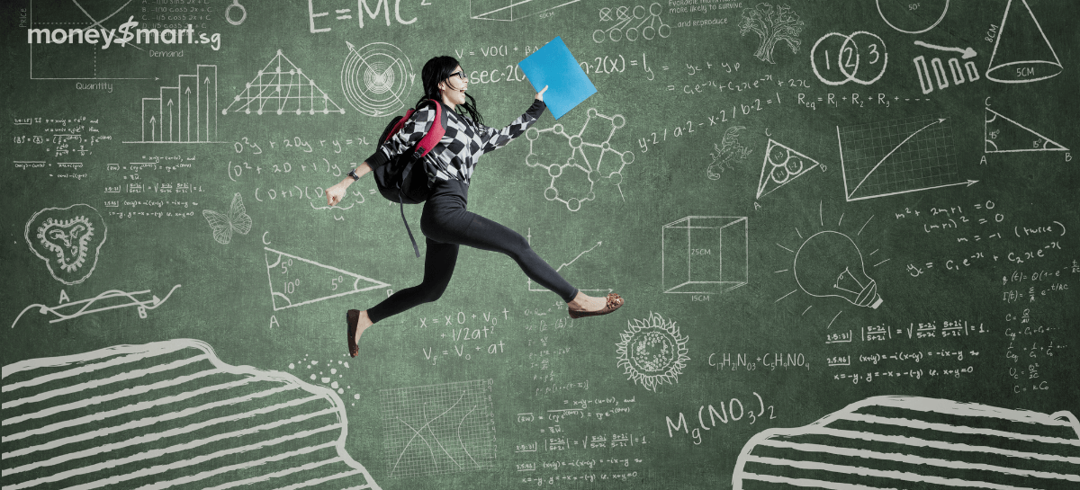 4 Money Goals to Achieve Before You Graduate
